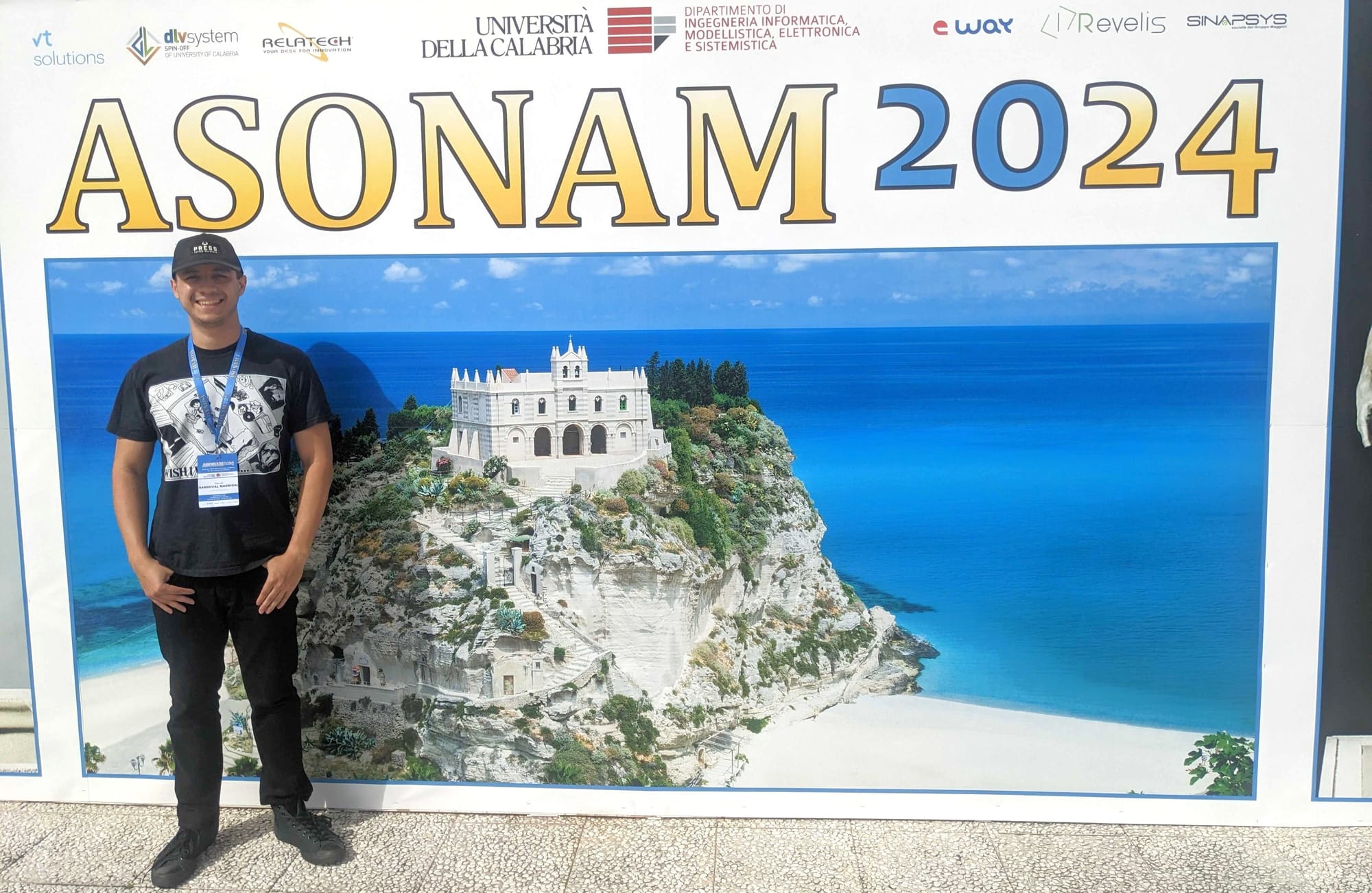 Manny Sandoval (CS PhD student) Presented Papers at ASONAM'24